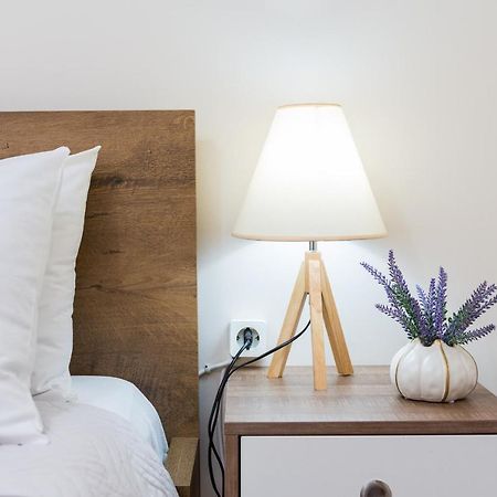 Filora Apartment In The City Center Heraklion  ภายนอก รูปภาพ